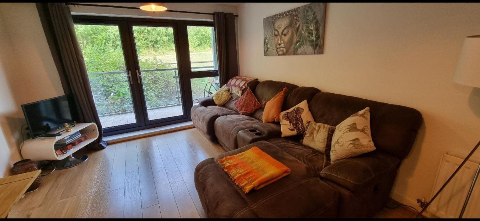 Brentwood Town Retreat - Large 2 Bedroom Apartment Экстерьер фото